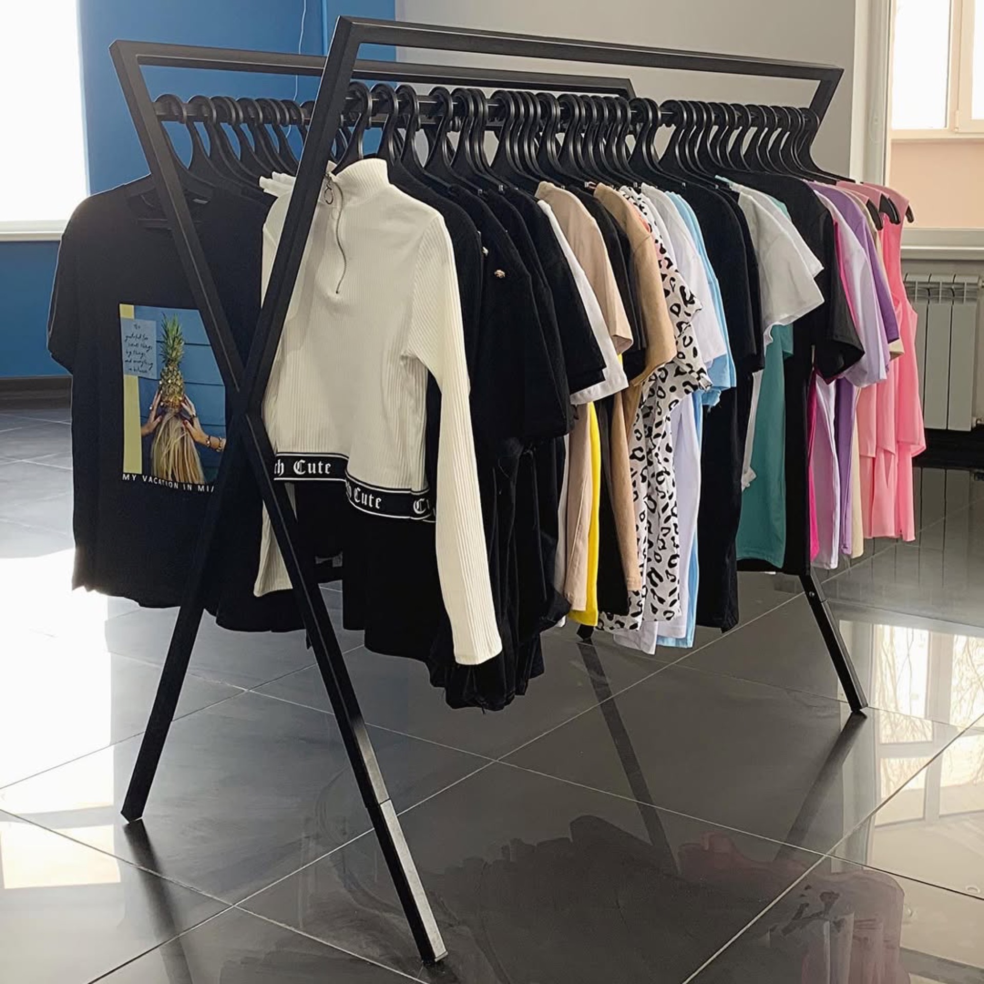 Clothing Store Display Rack — photo 3