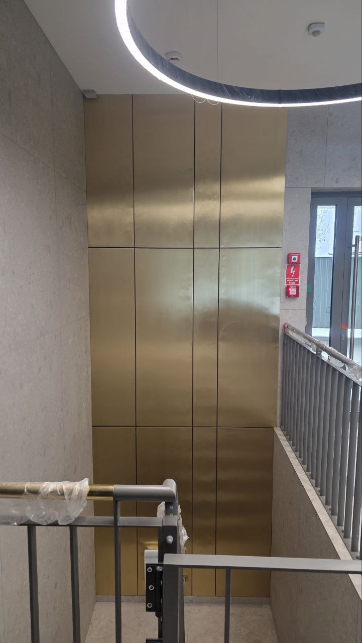 Budynek wielopiętrowy — zdjęcie 9